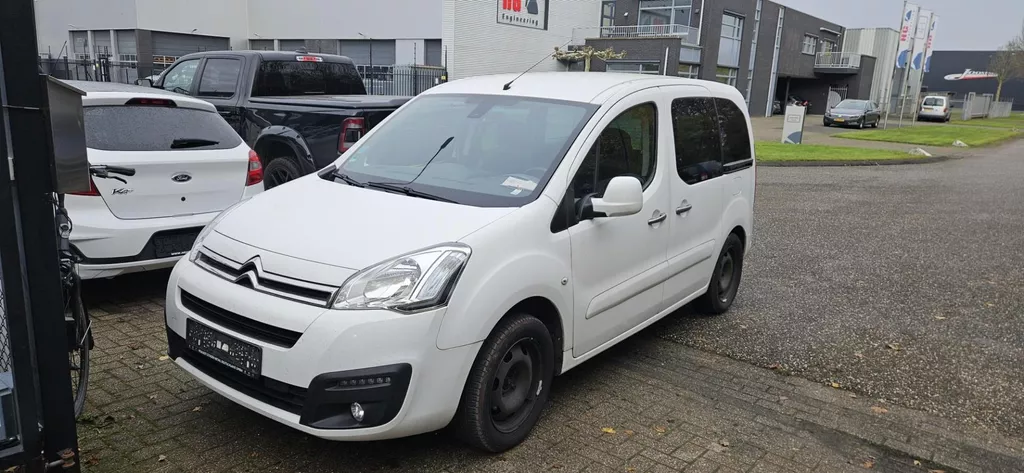 Citroen Berlingo 1.6 98PK 4Cilinder Airco Cruise Bleutooth 1ste eigenaar