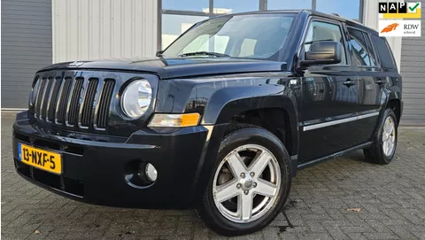 Jeep Patriot 2.4 Limited Liberty AUTOMAAT Clima Cruise Trekhaak NAP!