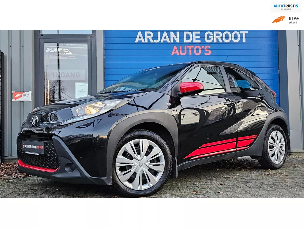 Toyota Aygo X 1.0 VVT-i MT Play Airco Camera Acc Lane assist Carplay&reg;