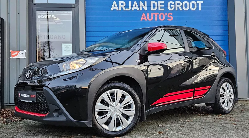 Toyota Aygo X 1.0 VVT-i MT Play Airco Camera Acc Lane assist Carplay&reg;
