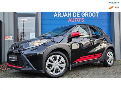 Toyota Aygo X 1.0 VVT-i MT Play Airco Camera Acc Lane assist Carplay&reg;