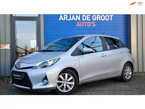 Toyota Yaris 1.5 Full Hybrid Cruise Keyless 100% Dealer onderhouden!