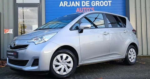 Toyota Verso-S 1.3 VVT-i AUTOMAAT Airco Cruise Trekhaak Dealer onderhouden