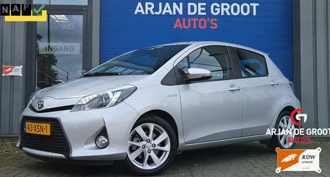 Toyota Yaris 1.5 Full Hybrid Dynamic Keyles Navi Cruise NAP!