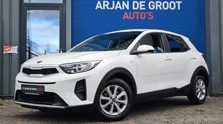 Kia Stonic 1.2 85PK Airco elec pakket Carplay&reg; LM velgen 68000km!